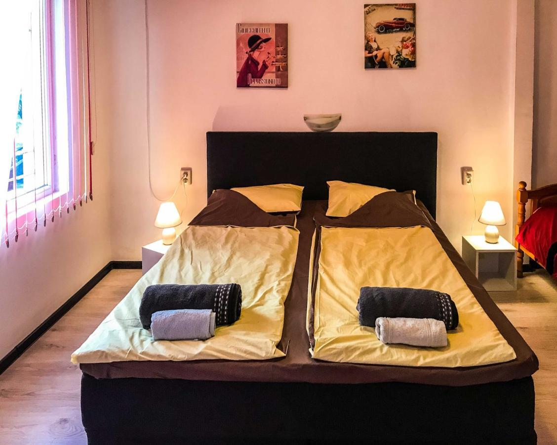 Red House Leilighet Veliko Tŭrnovo Eksteriør bilde