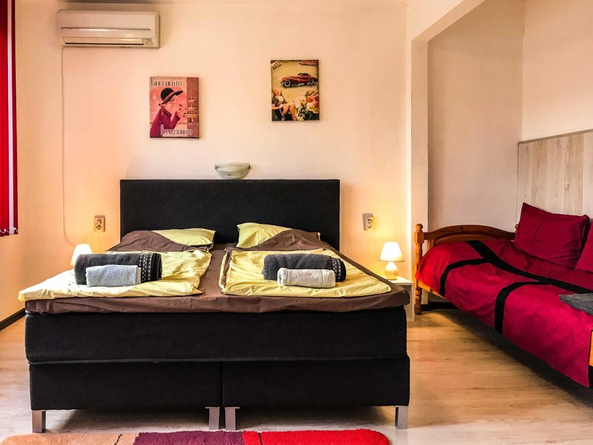 Red House Leilighet Veliko Tŭrnovo Eksteriør bilde