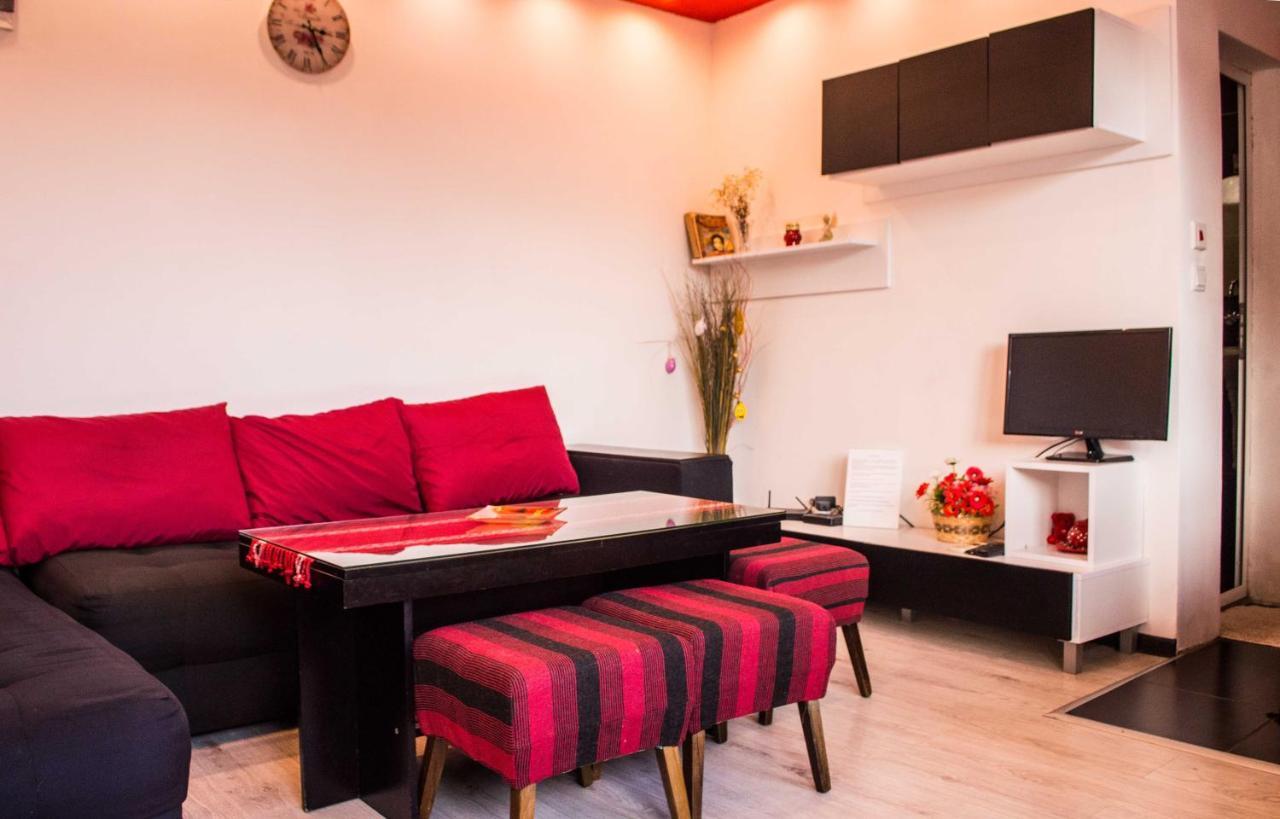 Red House Leilighet Veliko Tŭrnovo Eksteriør bilde
